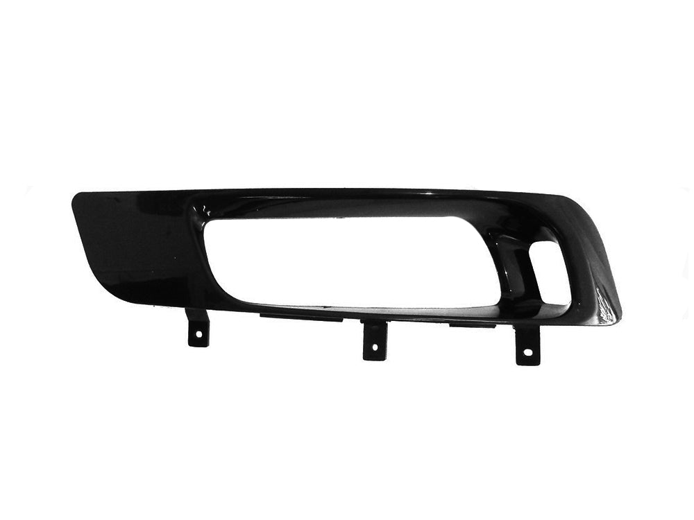 FUSO FS52S 2012+ FOGLIGHT BEZEL RIGHT