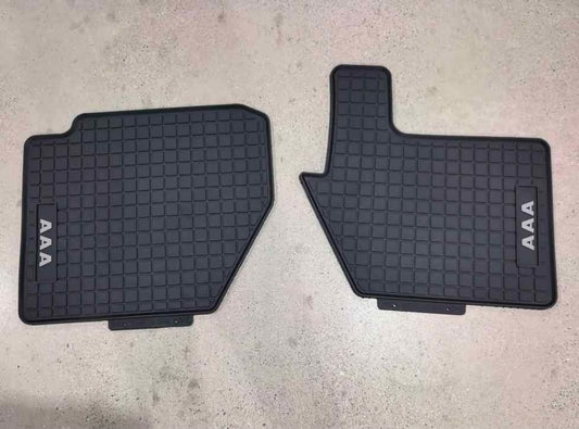 Mitsubishi fighter 2008+ floor mats
