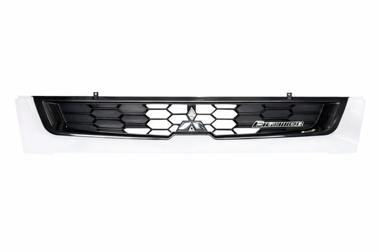 Mitsubishi Fuso White Grille 2017‑On